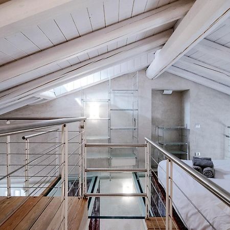 House Of Glass Cathedral View - The House Of Travelers Como Bagian luar foto